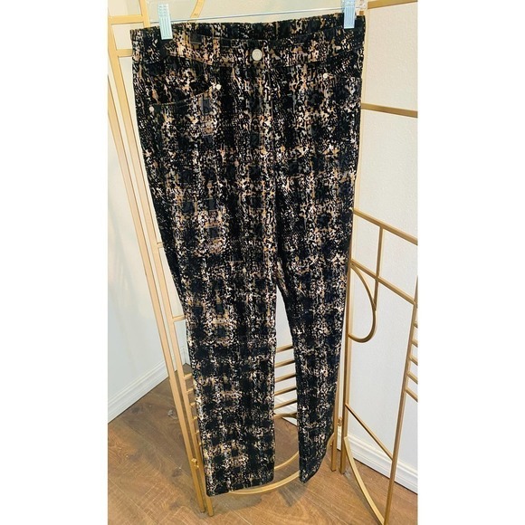 Spanner Women's Inspired Flocked Spanner Cropped Pant Black Size 10 NWT - Picture 1 of 6